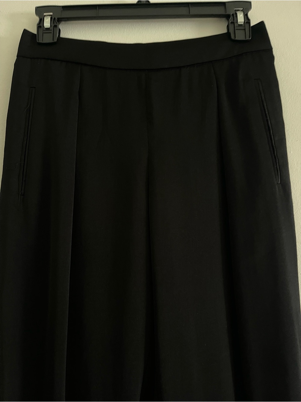 BCBGMaxAzria Black Dress Pants - Slim Tailored Waist